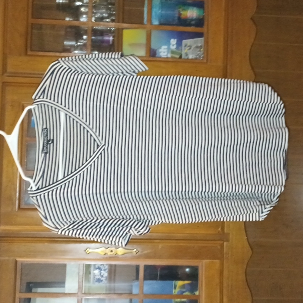 Stripped top